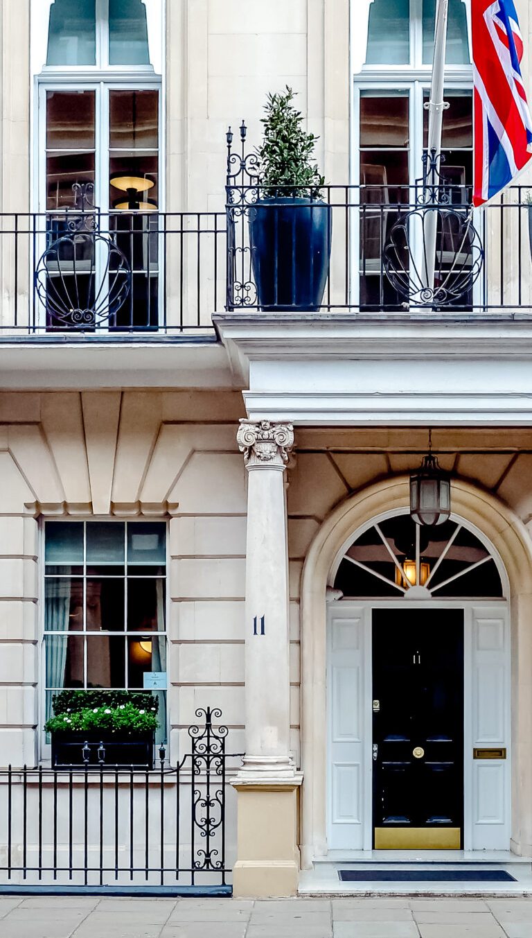 0057a_LegatumBuildingandStaff